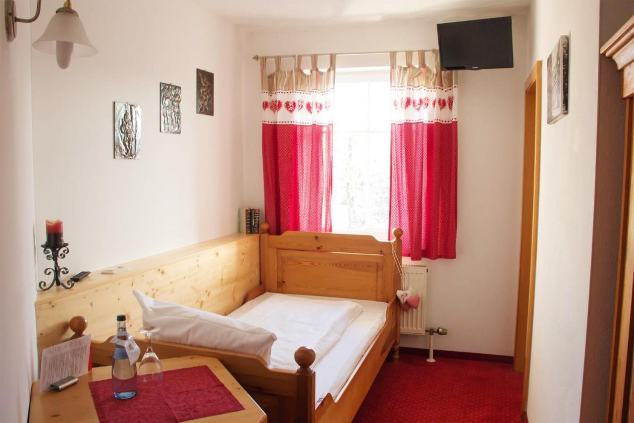 Hotel Gasthof Weisser Loewe Burgthann Ngoại thất bức ảnh