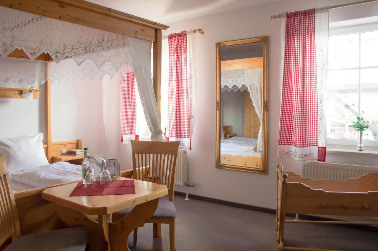 Hotel Gasthof Weisser Loewe Burgthann Ngoại thất bức ảnh