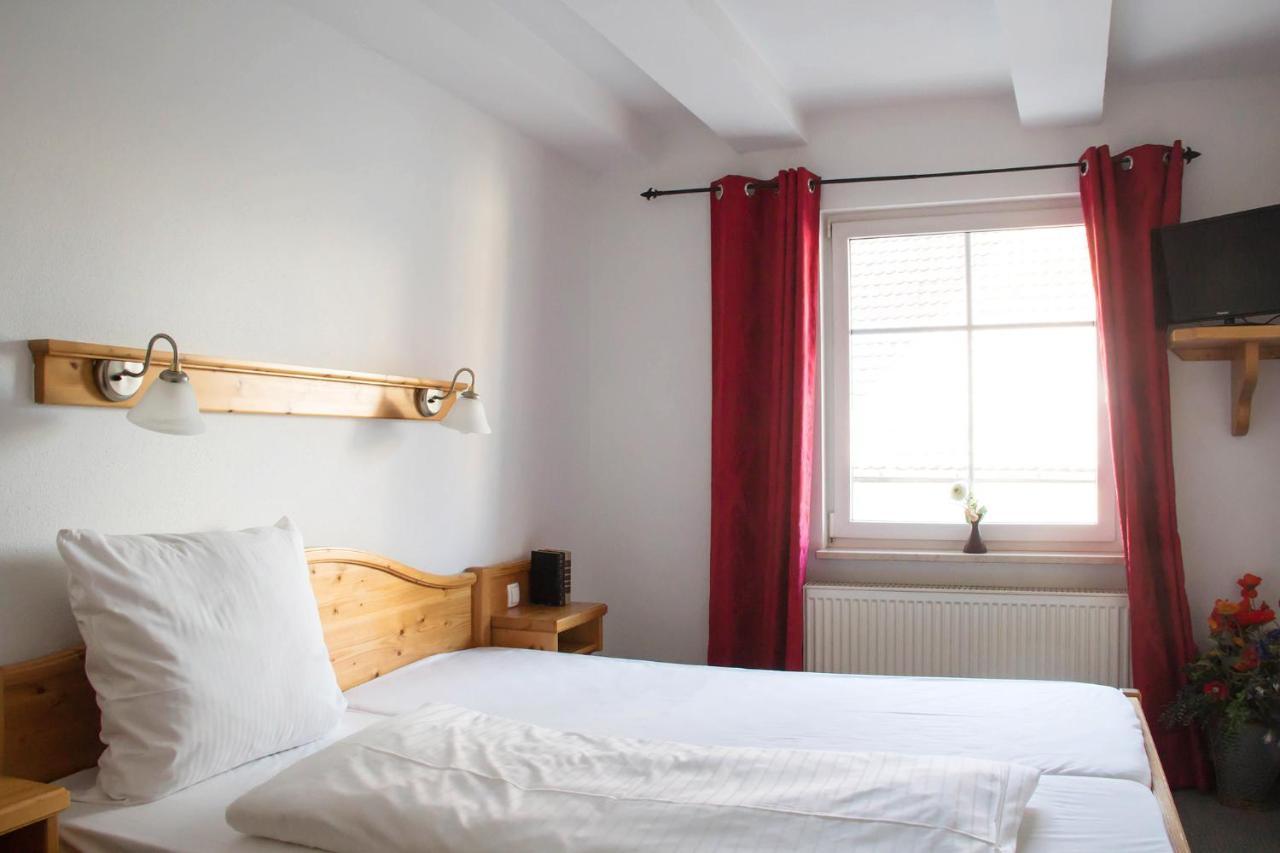 Hotel Gasthof Weisser Loewe Burgthann Ngoại thất bức ảnh