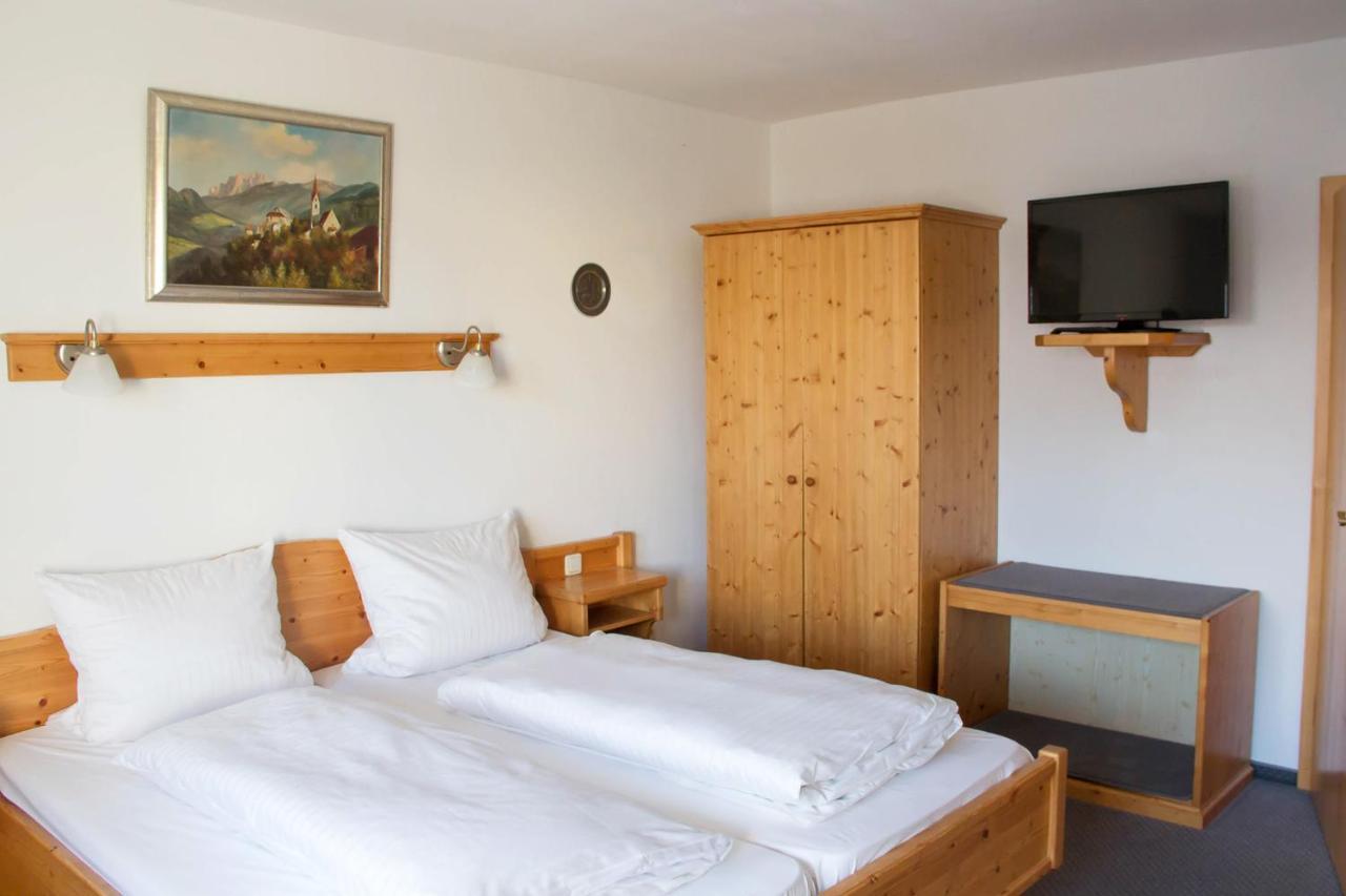 Hotel Gasthof Weisser Loewe Burgthann Ngoại thất bức ảnh